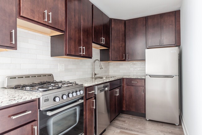 Photo - 454 W Barry Ave