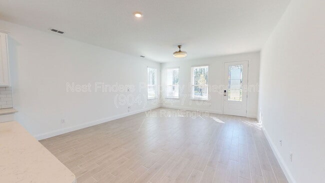 Photo - 46 Samantha Ct