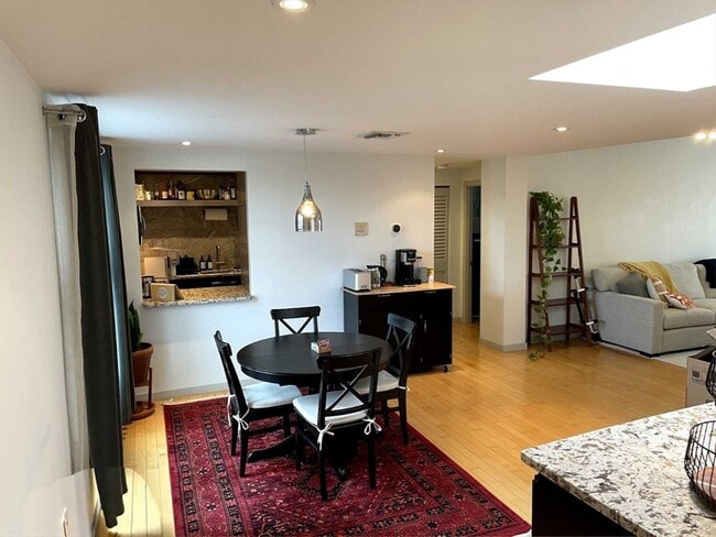 Photo - 170 Gore St Unit 614