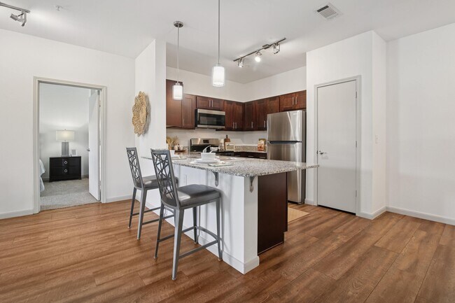 Photo - Crenshaw Grand