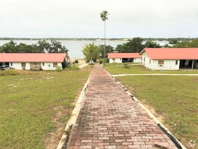 Building Photo - Ready for immediate move in ! 1/1 in Babso... Unit 43 Rental
