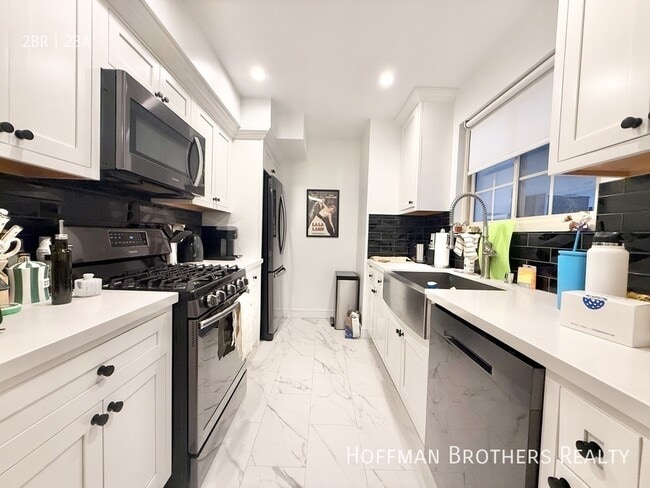 Photo - 320 N Crescent Dr