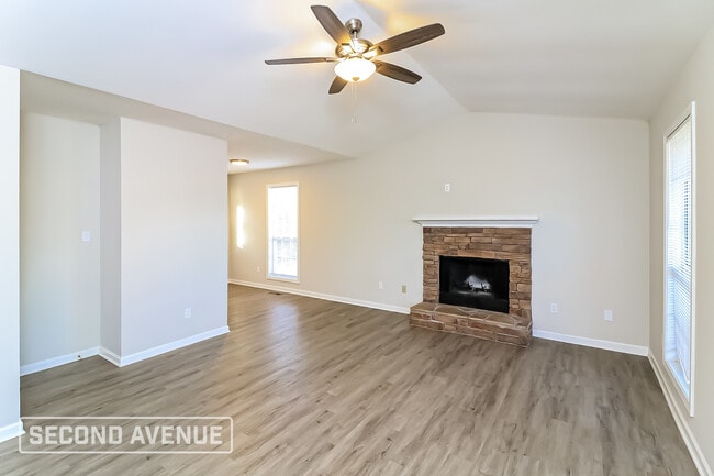 Photo - 58 Southwind Dr