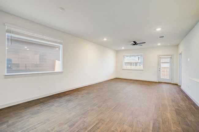 Photo - 131 Big Sandy Creek Dr