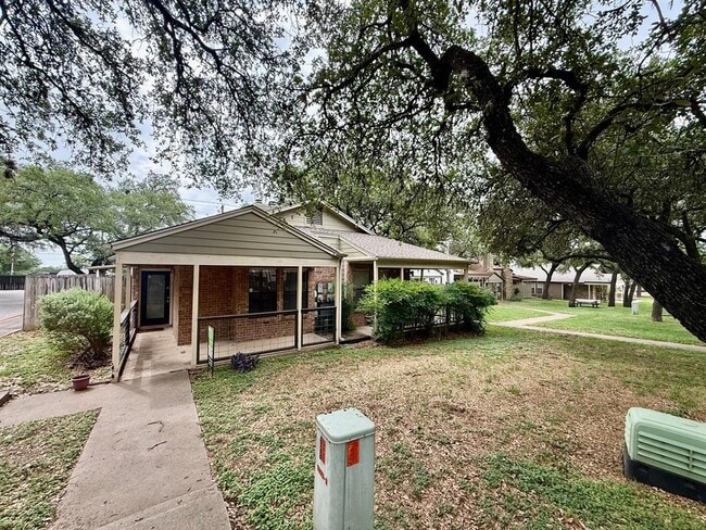 Photo - 7825 Beauregard Cir Townhome