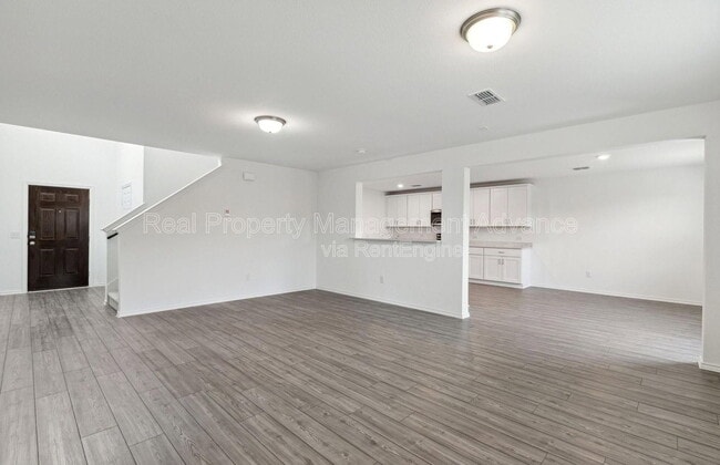 Photo - 846 Breakwater Dr