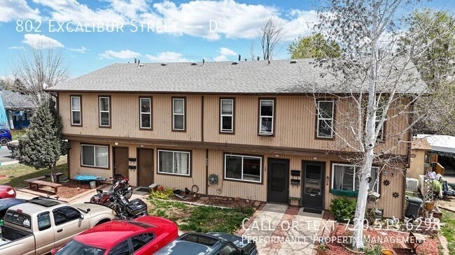 Building Photo - 802 Excalibur St Unit D