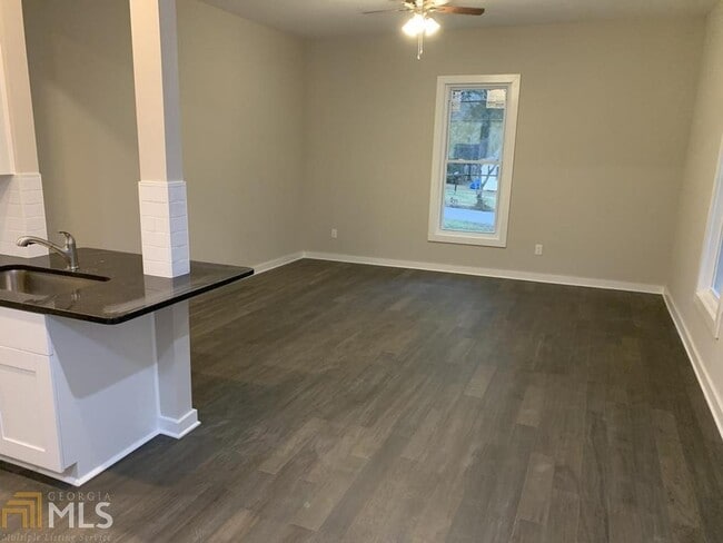 Photo - 6234 Collins St NE