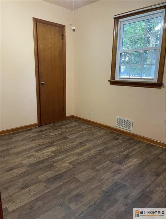 Photo - 1601 W 7th St