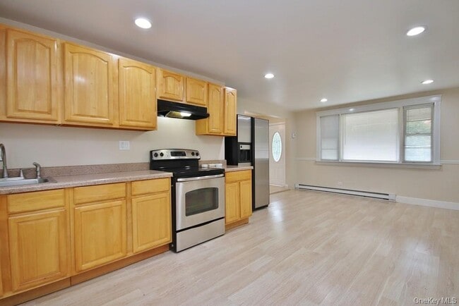 Building Photo - 208 Myrtle Ave Unit 2A Rental
