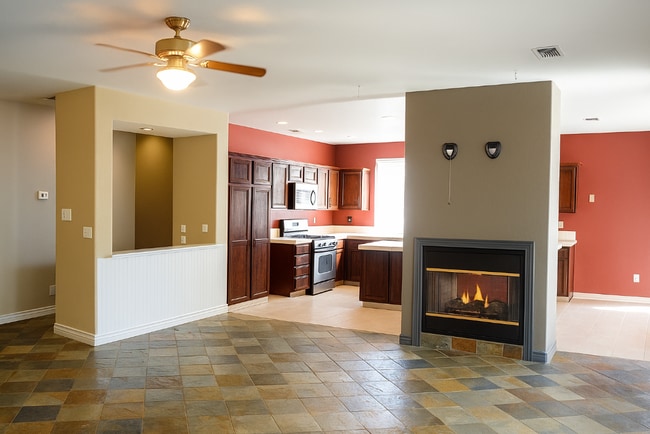 Photo - 653 Contenta Ct