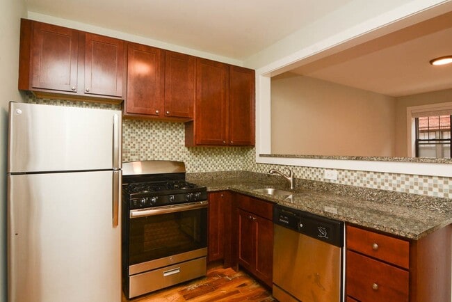 Photo - 4422 N Wolcott Ave Unit B2