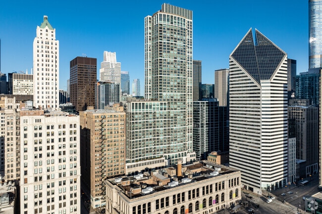 Alternate - The Heritage Shops At Millennium Park