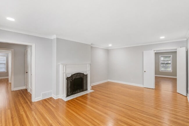 Photo - 37 N Century St