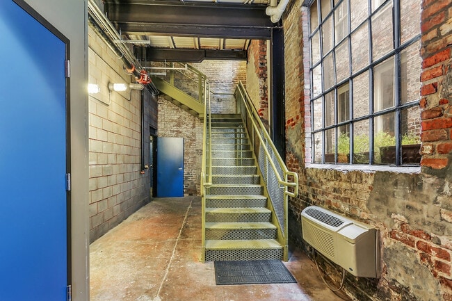 Photo - 527 St Joseph St Unidad ID1265382P