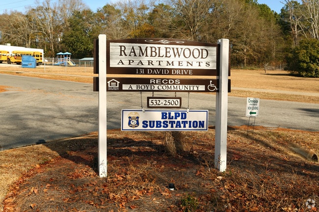 Photo - Ramblewood Apartments