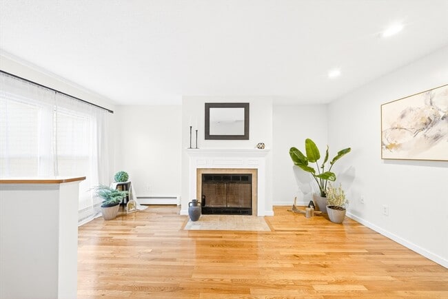 Photo - 82 Camelot Dr