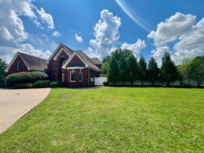 Photo - 2903 St Johns Dr