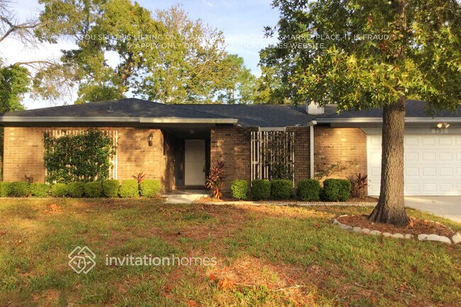 Building Photo - 8438 Sand Point Dr W