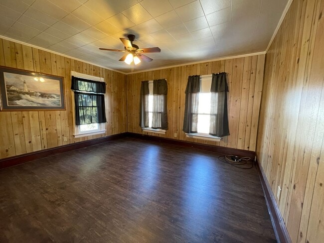 Photo - 643 1/2-580-582 State St Unit 580 1/2 State Street