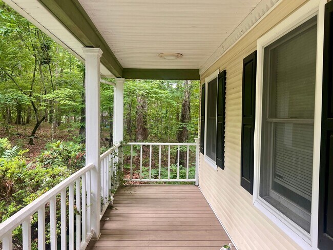 Photo - 678 Jefferson Dr