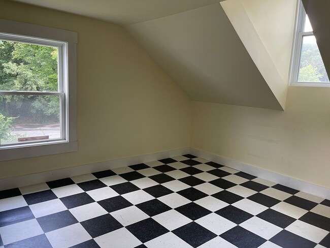 Photo - 4 bedroom home in West Lebanon