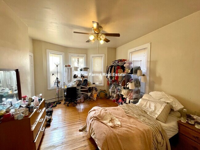 Photo - 19 Sachem St