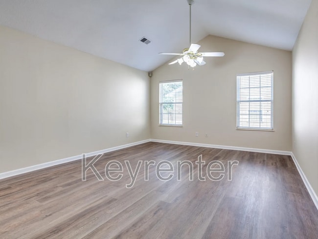 Photo - 947 Spring Park Rd