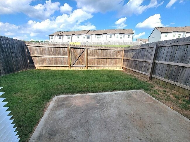 Building Photo - 116 Auburn Gate Ln