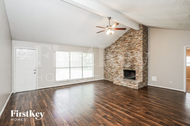 Photo - 17927 Lake Manor Dr