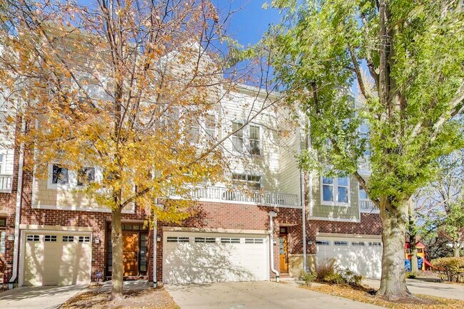 Photo - 513 Grove Ln