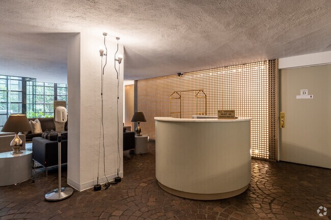 Photo - Morgan Court Apartments