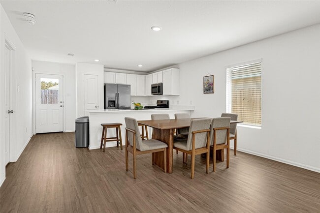 Photo - 13765 Kit Run