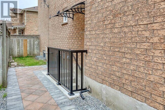 Photo - 37 Brockman Crescent