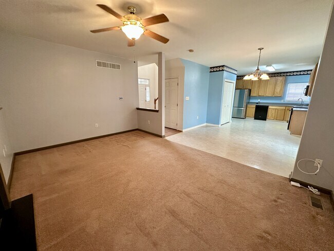 Photo - 30 Kristin Ct