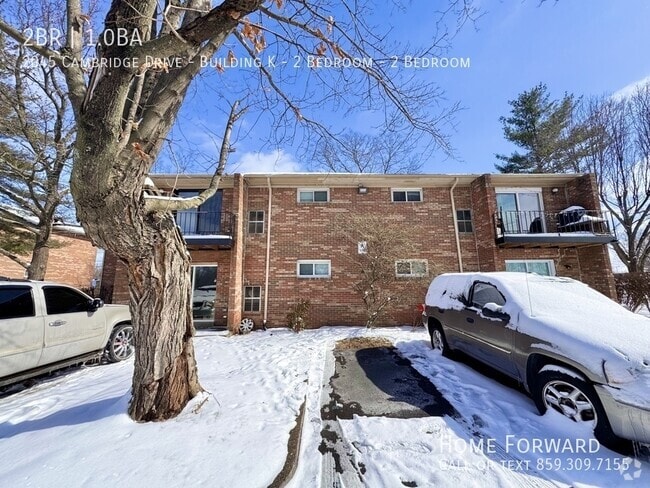 Building Photo - 2045 Cambridge Dr Unit 2 Bedroom Rental