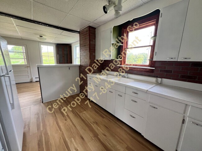 Photo - 1350 Craley Rd