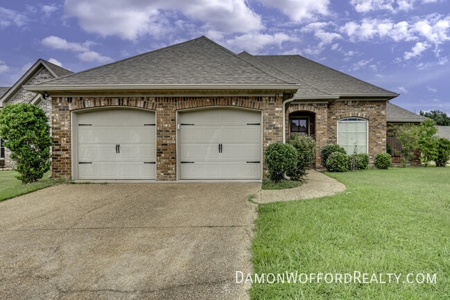 Photo - 114 Lennox Pl