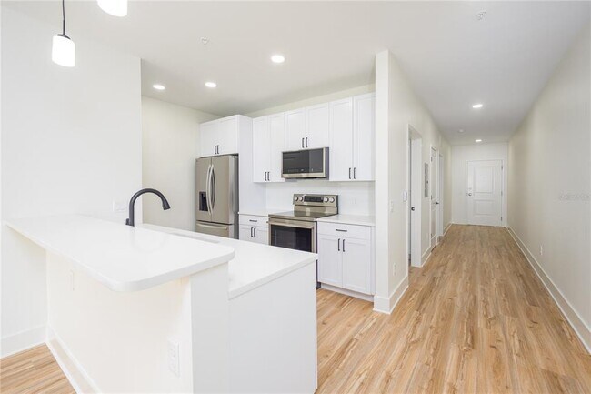 Photo - 419 SE 1st Ave Unit 102