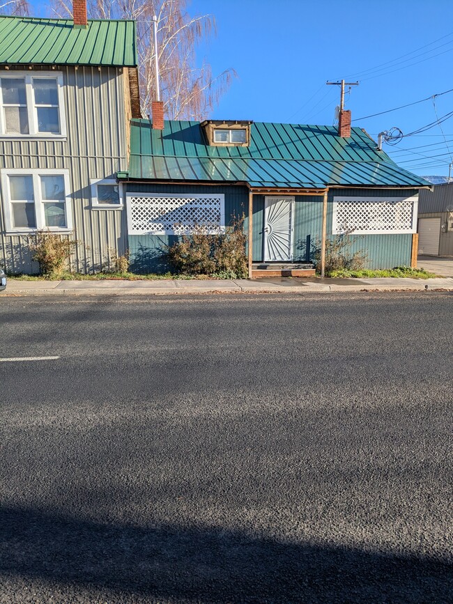 Photo - 303 S 5th St Unidad 12