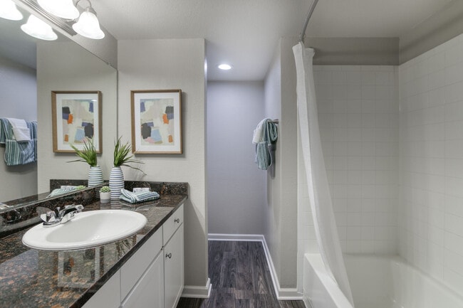 bahroom - Country Brook