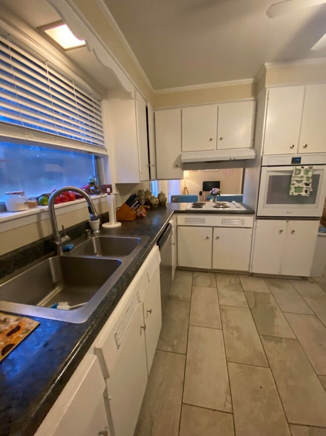 Photo - 1028 River Ridge Dr