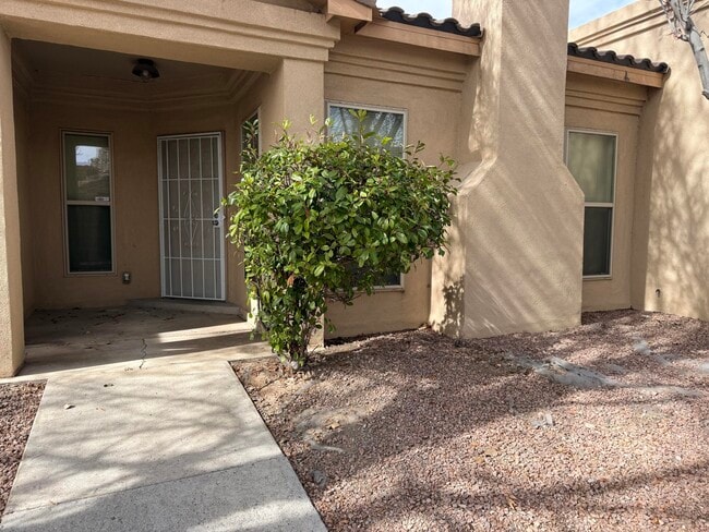 Building Photo - 3059 Southern Blvd SE