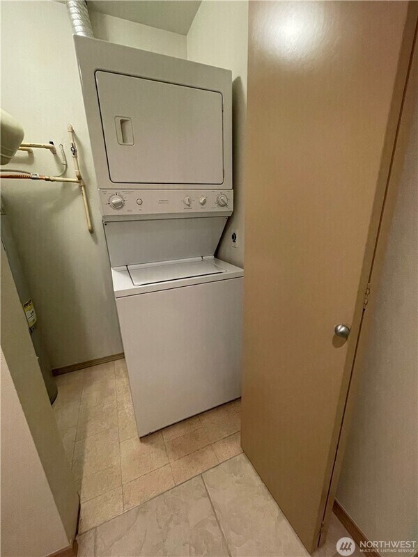 Photo - 1323 Boren Ave Unidad Apt#303