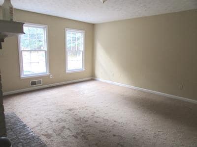 MORE PICTURES COMING SOON! Spacious 3 Bedr... - MORE PICTURES COMING SOON! Spacious 3 Bedr... House