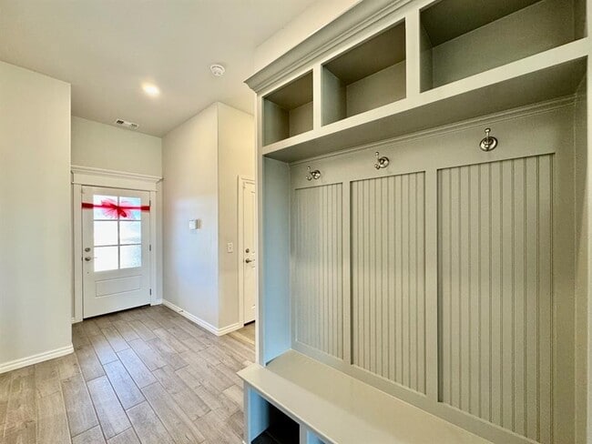 Photo - 16220 Marsha Dr