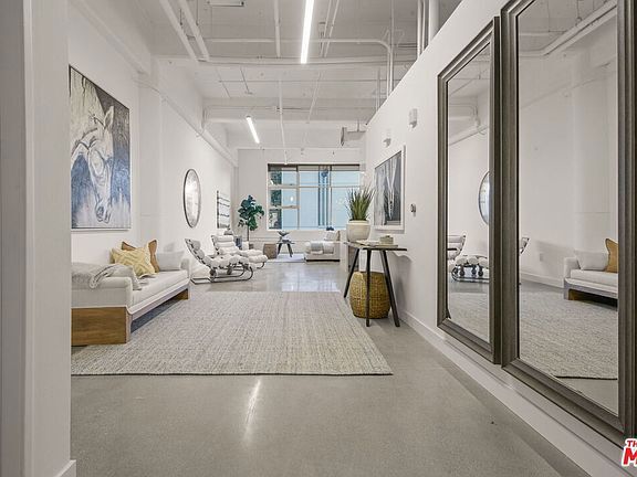 Photo - 1130 Flower St Unidad 18