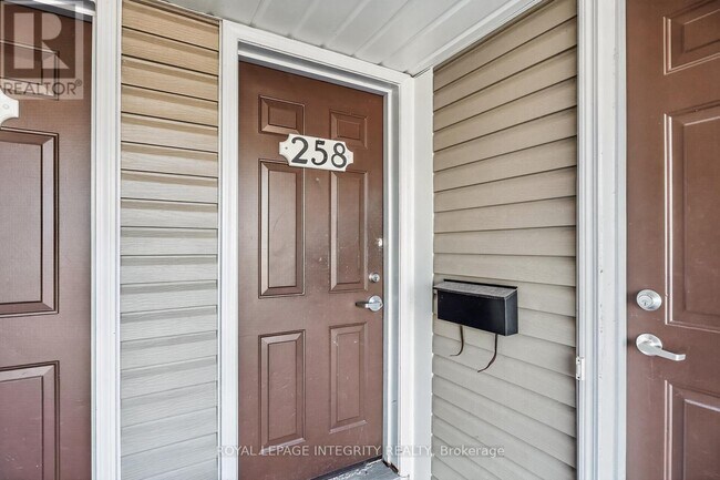 Photo - 258 Chapman Mills Dr