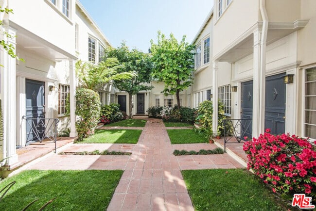 Building Photo - 9976 Durant Dr Rental