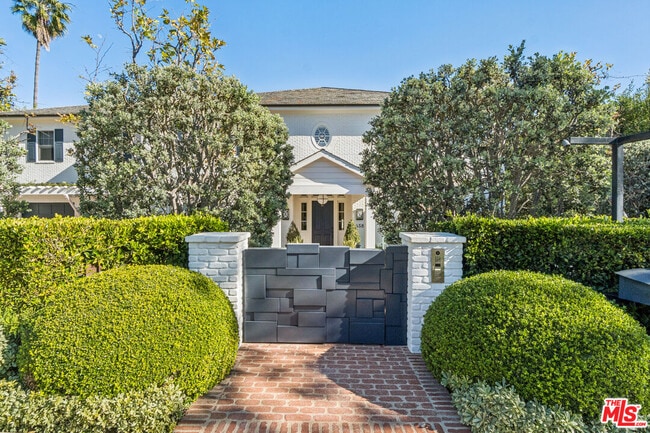 Photo - 458 Toyopa Dr